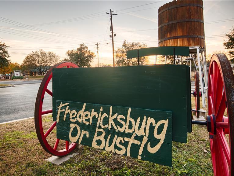 Best Western Plus Fredericksburg Exterior photo